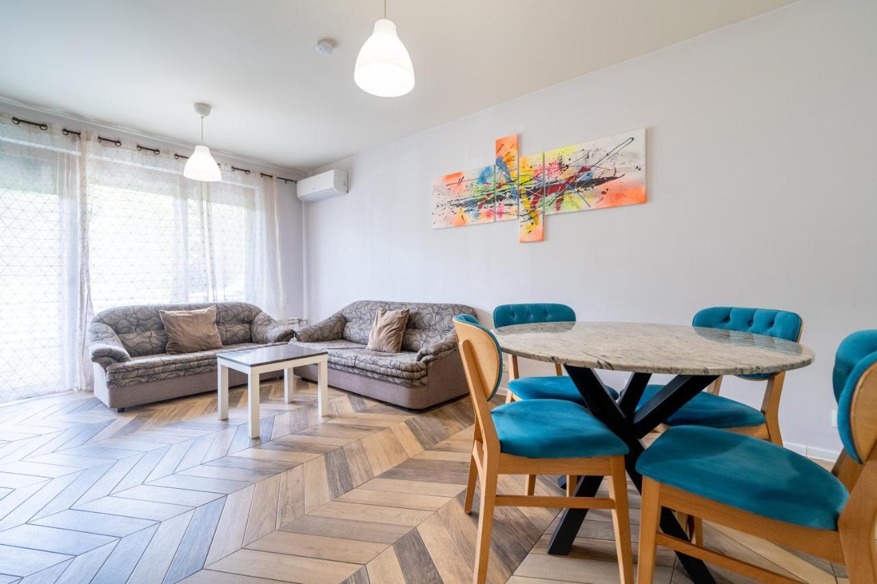 Sunny Apartment In Studentski Grad, Behind Unss Sofia Exterior photo