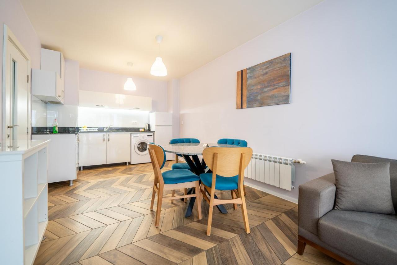 Sunny Apartment In Studentski Grad, Behind Unss Sofia Exterior photo